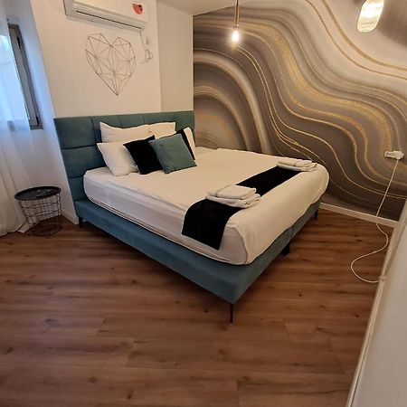 Yalarent Afarsemon Apartments With Pool - For Families & Couples Ejlat Exteriér fotografie