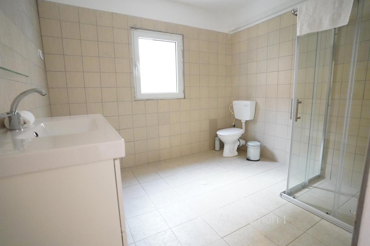 Yalarent Afarsemon Apartments With Pool - For Families & Couples Ejlat Exteriér fotografie