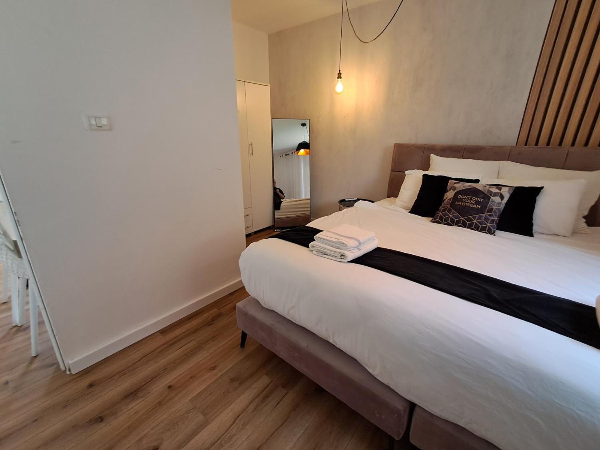 Yalarent Afarsemon Apartments With Pool - For Families & Couples Ejlat Exteriér fotografie